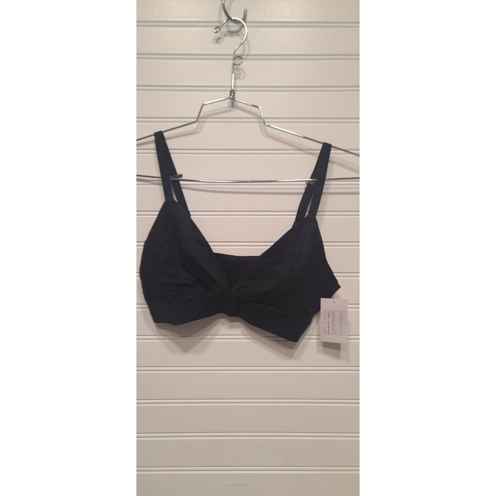 Auden Black Unlined Triangle Bralette Simple Pullover Style Size M NWT